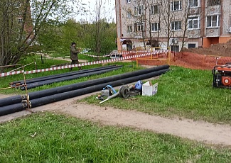 В Красноармейске укладывают новые трубы в ППУ-изоляции